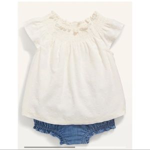 Short-Sleeve Swiss Dot Top and Bloomers Set for Baby